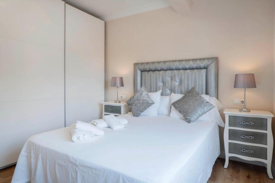 Apartamento Con Vistas A La Catedral A 15 Minutos Del Centro มาลากา ภายนอก รูปภาพ