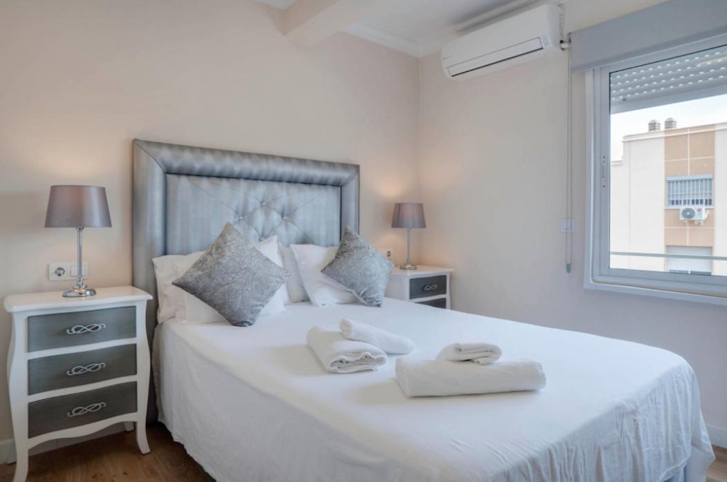 Apartamento Con Vistas A La Catedral A 15 Minutos Del Centro มาลากา ภายนอก รูปภาพ